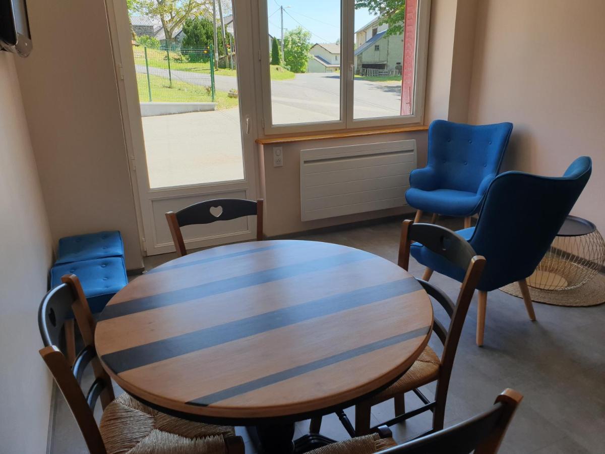 T2 CHEZ LE MARECHAL à NEBOUZAT Apartment Ngoại thất bức ảnh